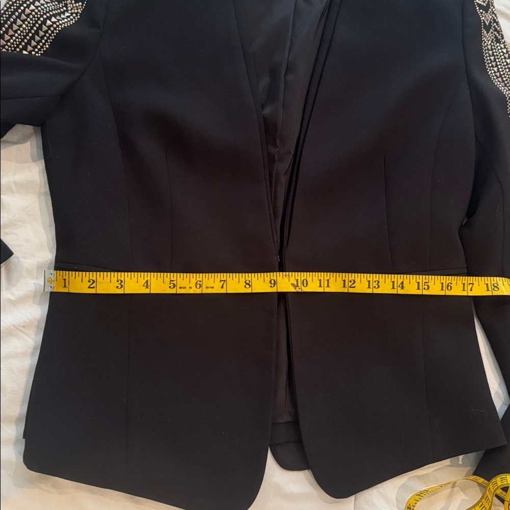 Cache’ Stunning Black Jacket With Silver Gold Met… - image 8